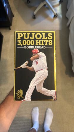 Albert Pujols 3000 hit bobblehead