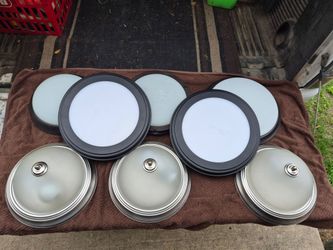 Light fixtures