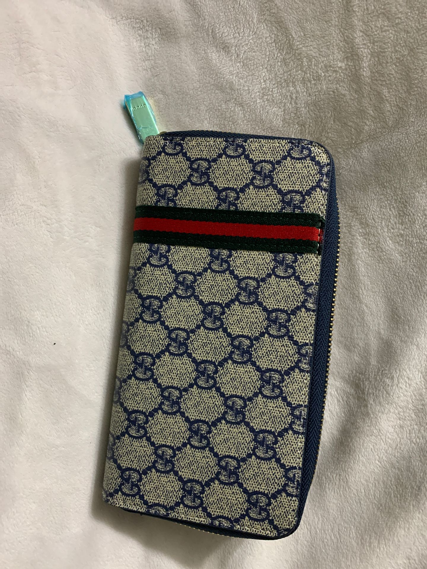 Gucci women’s wallet