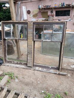 Antique double windons