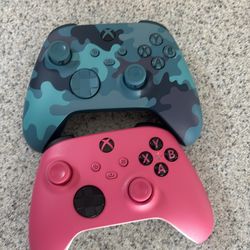 Xbox One controllers