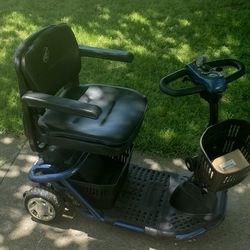 Nice 3 Wheel Scooter 