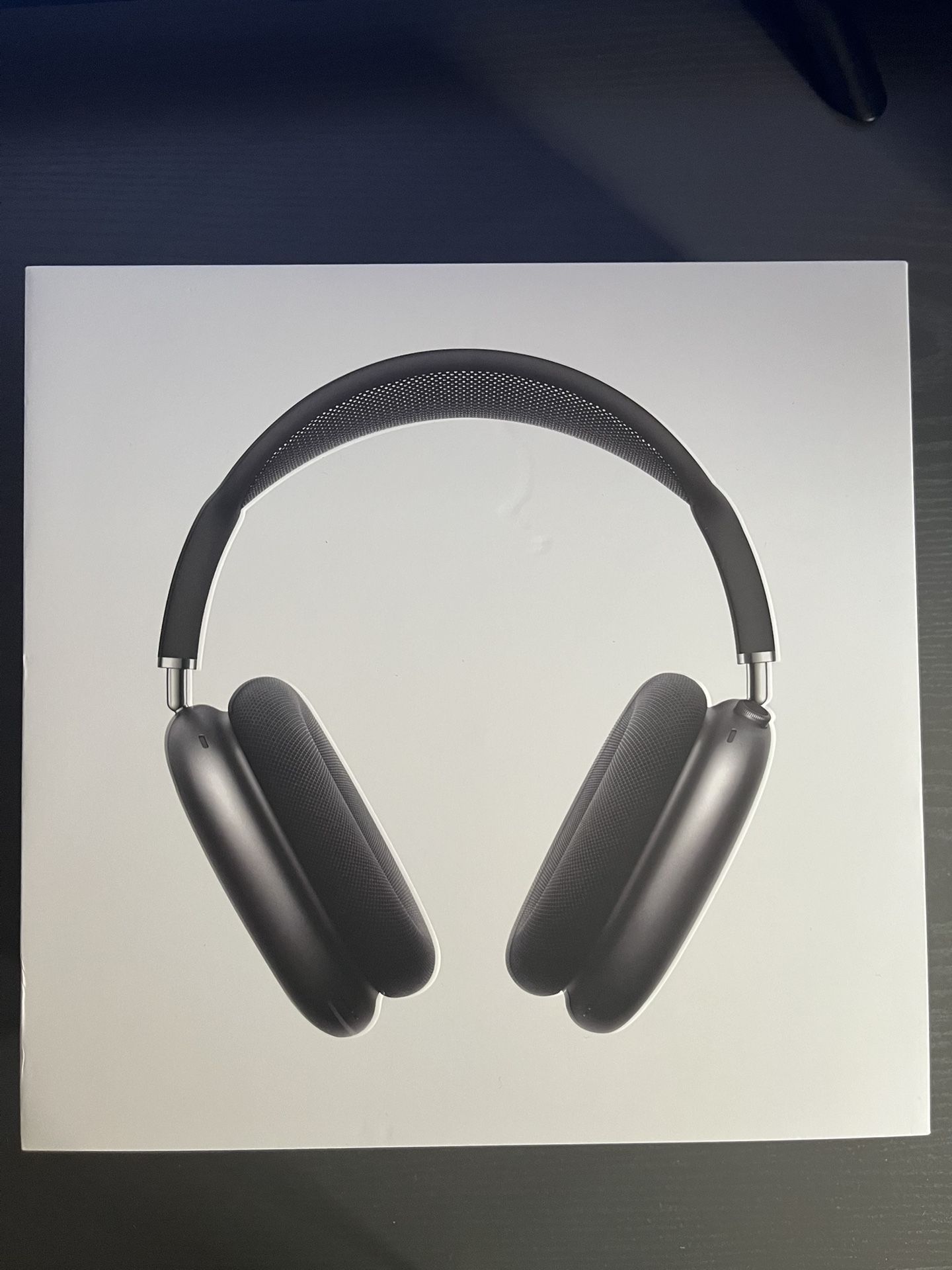 Black Airpod Maxes
