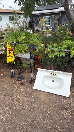 Free sink and walker