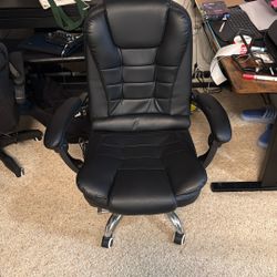Massaging Office Chair