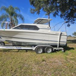 Bayliner 