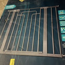 Baby/Pet safety gate