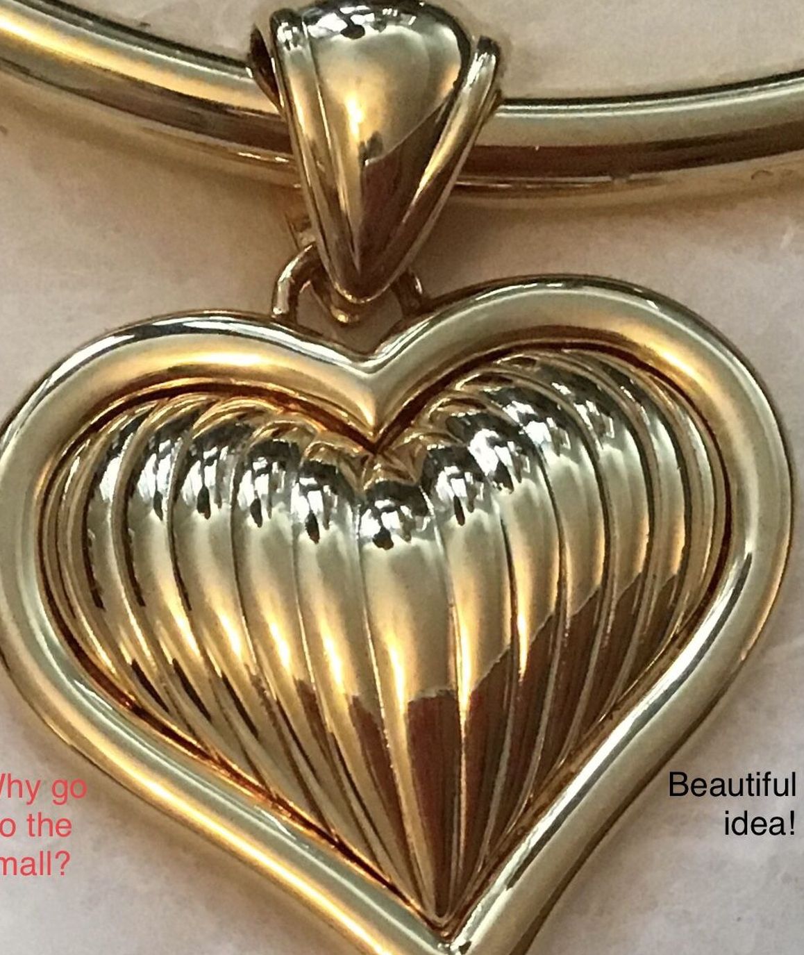 Gorgeous necklace. Double sided heart. This would make a lovely gift. Brand new. Never worn
