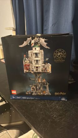 Lego Harry Potter Gringotts Wizarding Bank Collectors Edition 76416