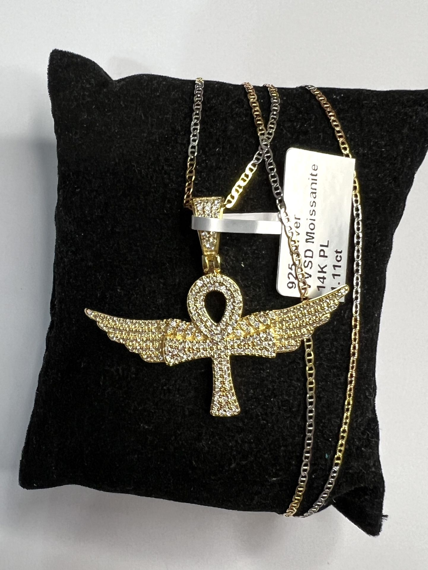 Brand new 925 Sterling Silver Moissanite Angel wing pendant necklace size 20”