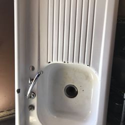 VTG, Enameled & Steel Kitchen Sink