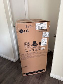 LG 6 cu ft Single Door Refrigerator – BRAND NEW IN BOX, Sealed (Platinum Silver)