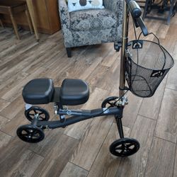 Knee Scooter Roscoe KS Steerable With Basket NEW