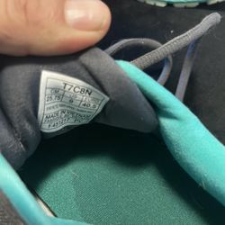 Women’s Shoes