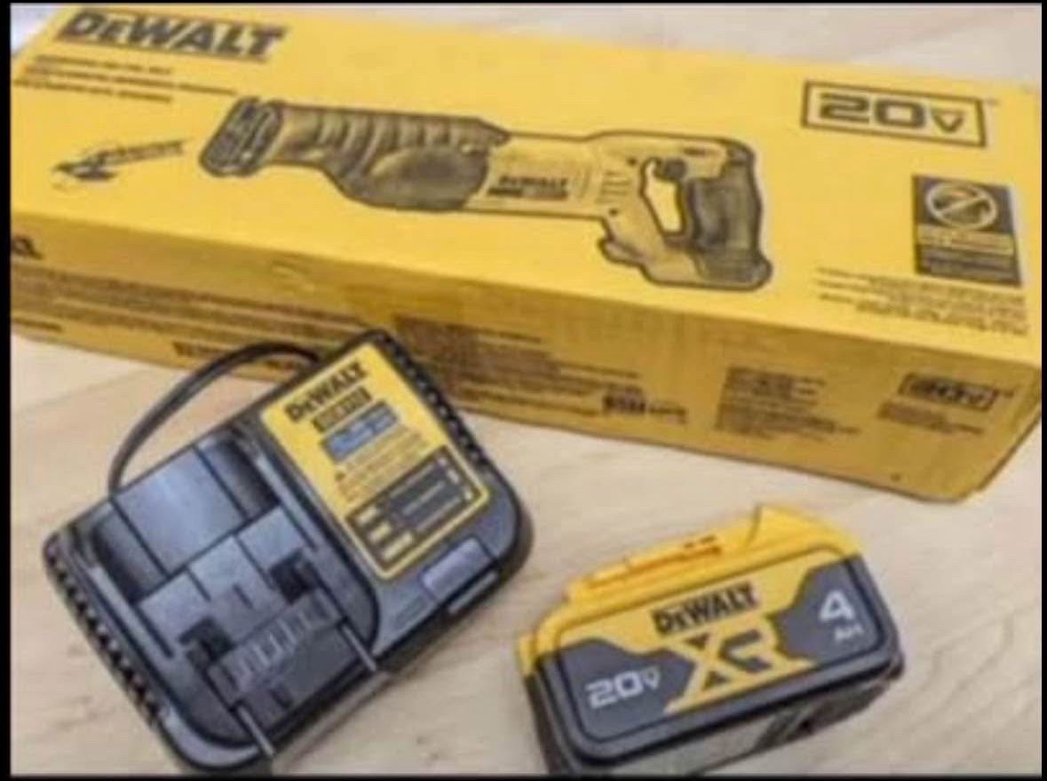 DeWalt 20V MAX Cordless Brushed Compact Reciprocating Saw 1 4.0 battery, charger