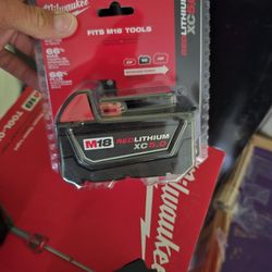 2 Milwaukee M18 5.0 Batteries 