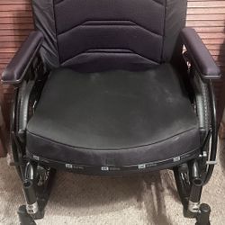 2024 Motion Composite’s 19wx18d Helio C2 Black Carbon Fiber Lt Weight Wheelchair