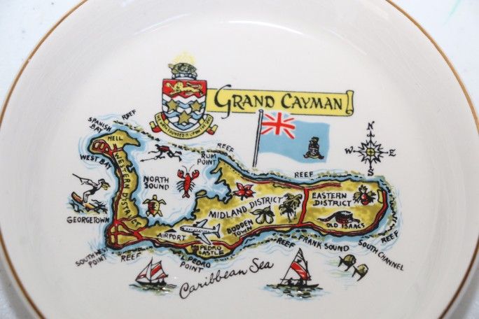  "Grand Cayman" Weatherby Hanley England Porcelain CAYMAN ISLANDS  SOUVENIR PLATE. 
