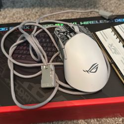 ASUS ROG Gladius III Wireless Gaming Mouse, 36000 DPI, 6 Buttons, Replaceable Switches, Paracord Cable - White