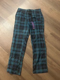 A pair of men’s pajamas pants medium