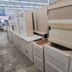 Cabinet Set