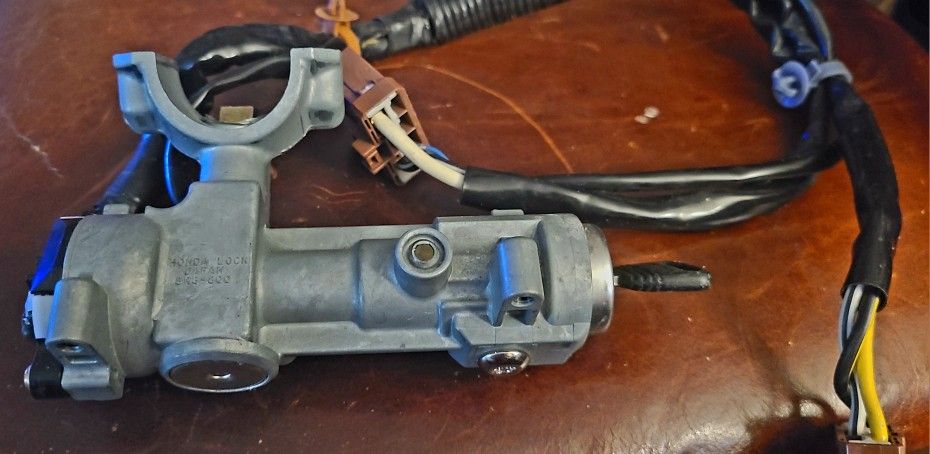 92+ Honda Civic Ignition With Key.