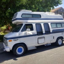 1987. Chevy RV Van Class-B