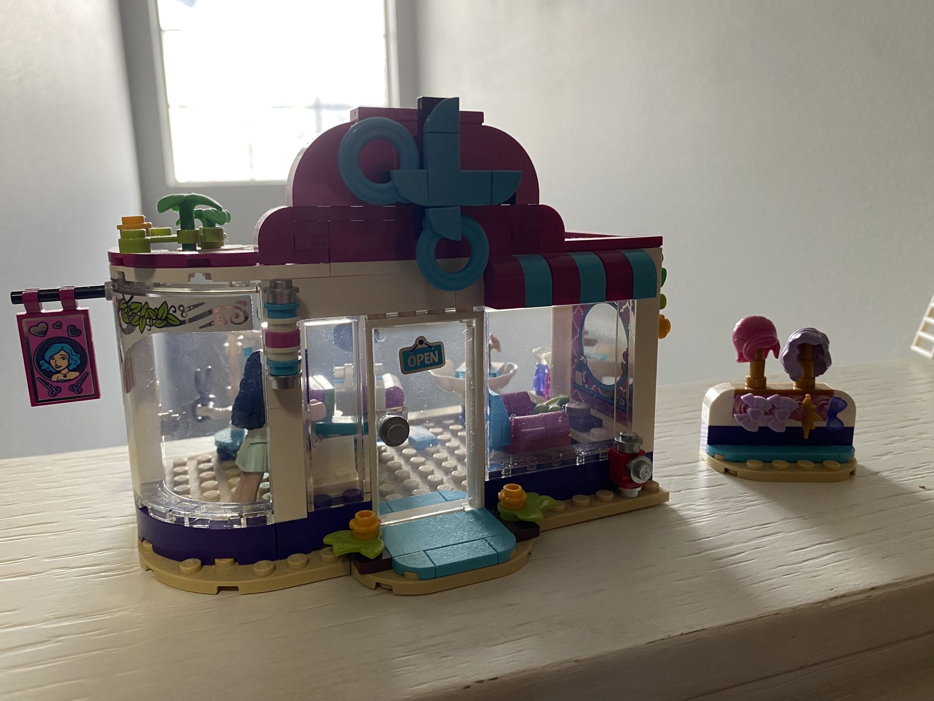 LEGO Friends Heartlake City Play Hair Salon Fun Toy