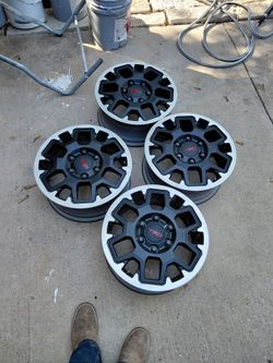Wheels without tires for a 2024 Tacoma  R17