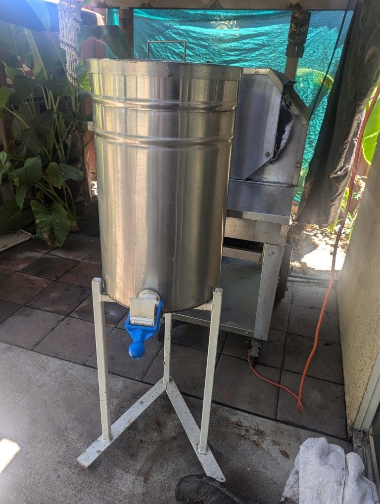 Stainless Steel Honey Drum, With Stand
