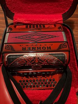 Acordeón Hohner Rey Águila Fa y Mi