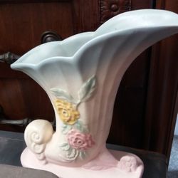 Hull Vintage Pottery 