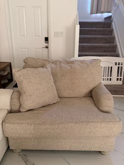 Beautiful Used Furniture in Good Condition -