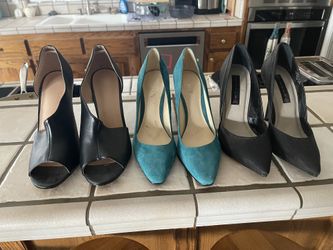 7 Pairs Of Shoes Size 7/71/2