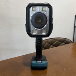 Makita LED u Flashlight/Spotlight 18V DML812 LXT (Tool Only)