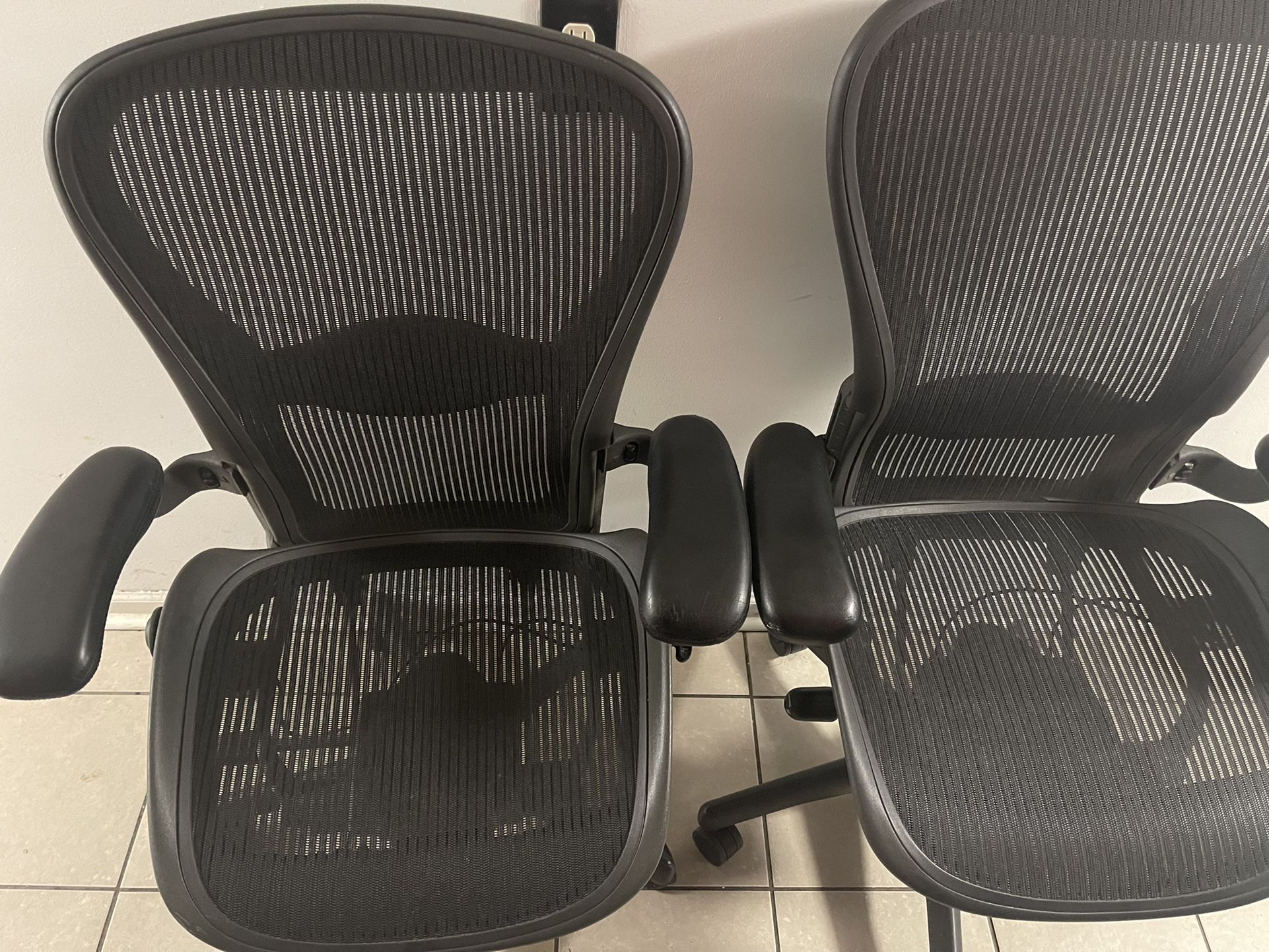 3 Herman Miller Aeron Chairs