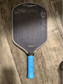 Honululu J2NFT Sword and Shield