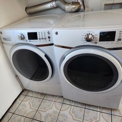Electrolux washer and gas dryer