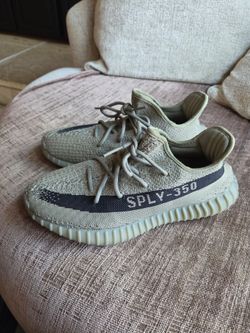 Size 10 yeezy v 2 slate granite FIRST COME FIRST SERVE