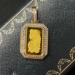24k Gold Bar Diamond Pendant 