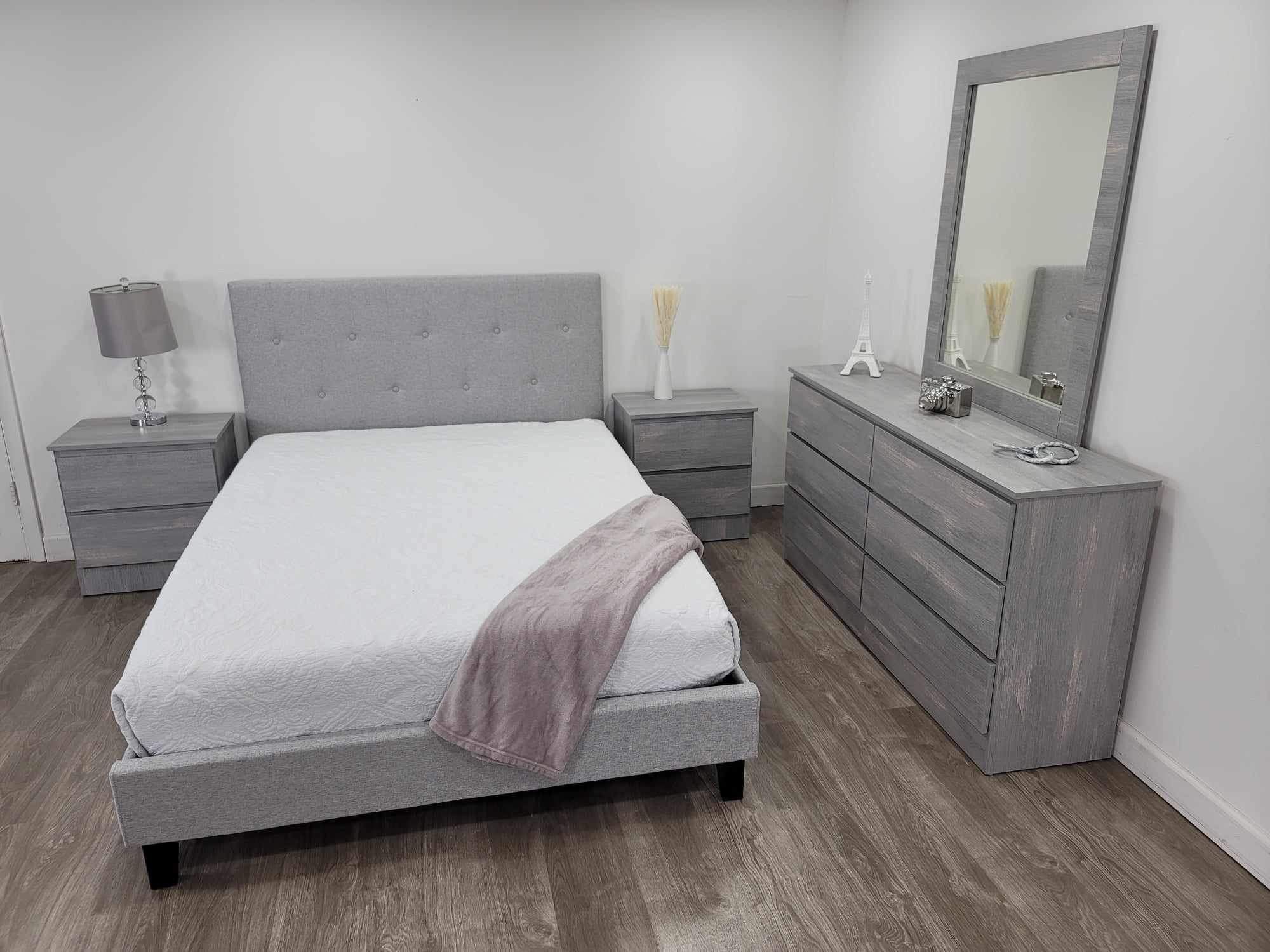 Brand New Bedroom Set / Juego de Cuarto Nuevo … Delivery