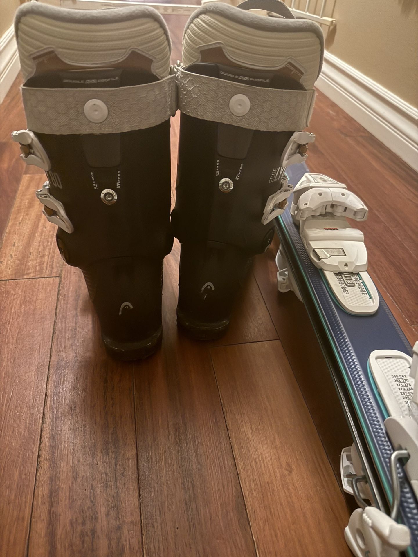 Women Head Ski And Boots