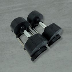 ( BRAND NEW IN BOX ) Pair Of 50lb Adjustable Dumbbells - Click On My Profile For More Gym Equipment 