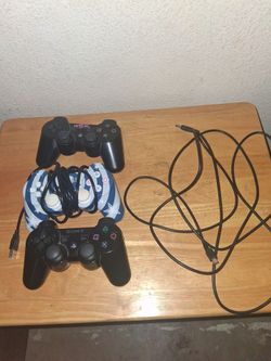 ​PlayStation 3 Super Slim Bundle - 3 Controllers & Games - Ready to Play