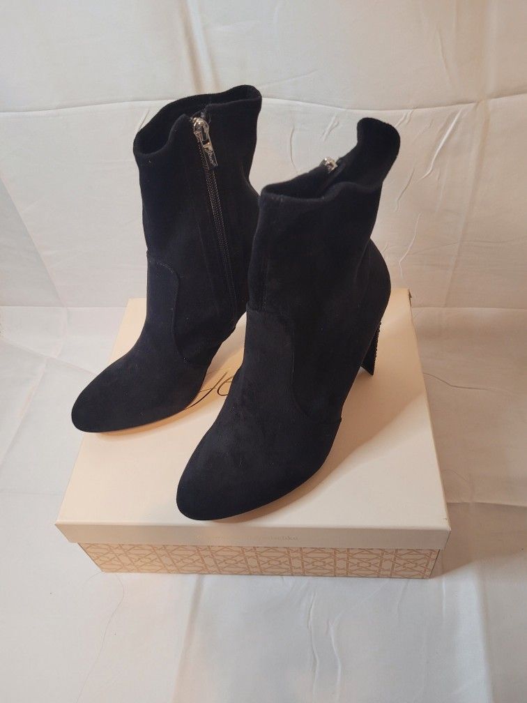 Badgley Mischka Black Microsuede Booties 7.5M NWB