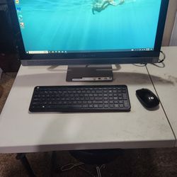 HP Pavilion Touchscreen All In One PC