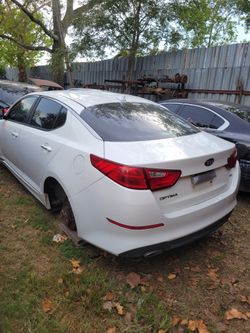 2014 Kia Optima for parts