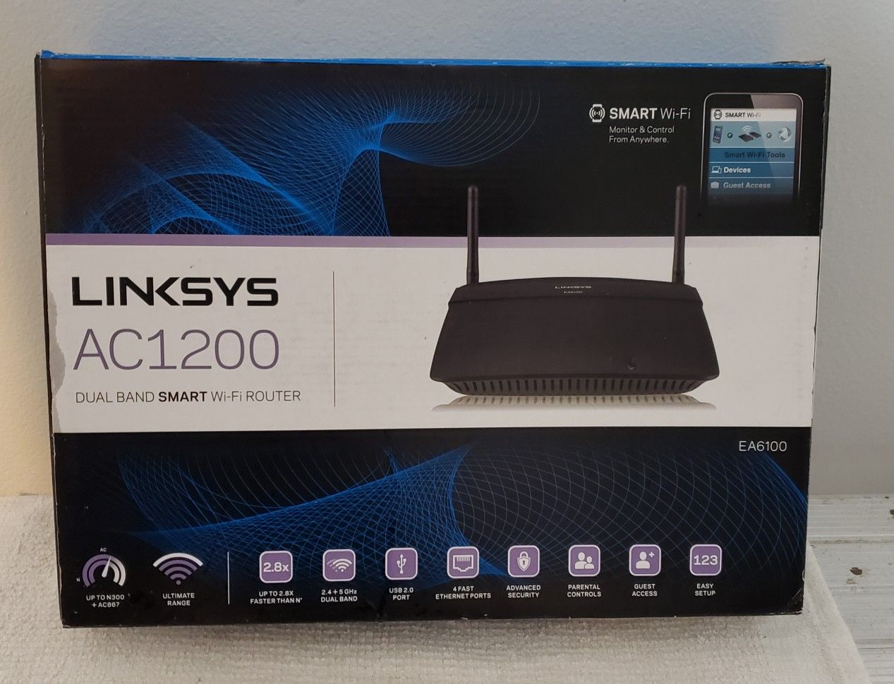 Linksys AC 1200 dual band smart wifi router