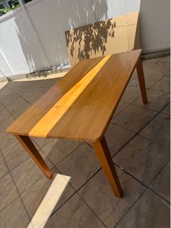 Dining table and 6 chairs