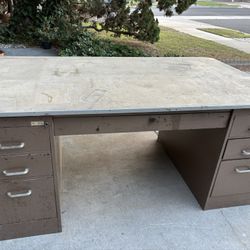 Aerospace Metal Desk - Lockheed